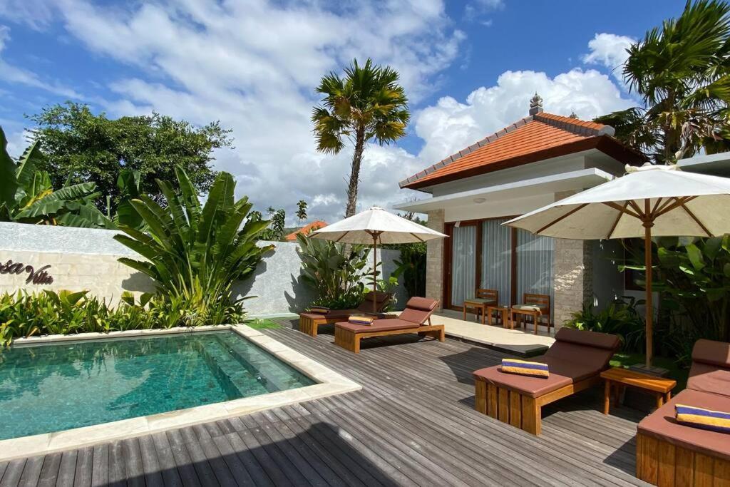 Nau Nusa Villa Batununggul Экстерьер фото