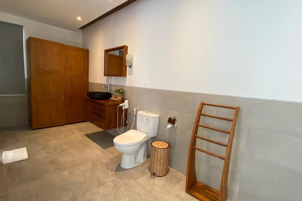 Nau Nusa Villa Batununggul Экстерьер фото